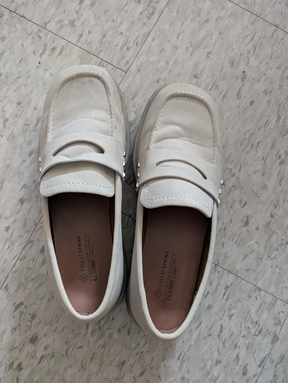 Women's LIMITLESS Call It Spring Cream Platform Loafers - Picture 4 of 6